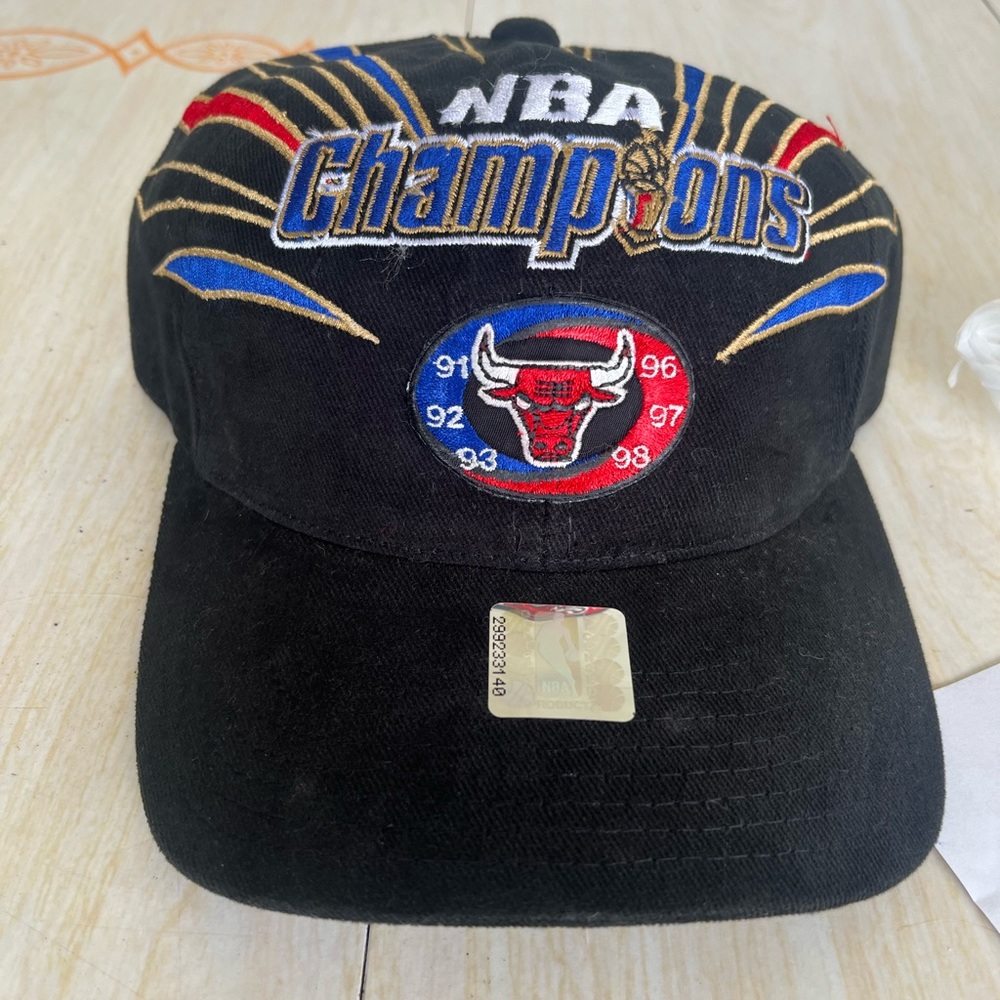 1998 Chicago Bulls starter hat. NWT